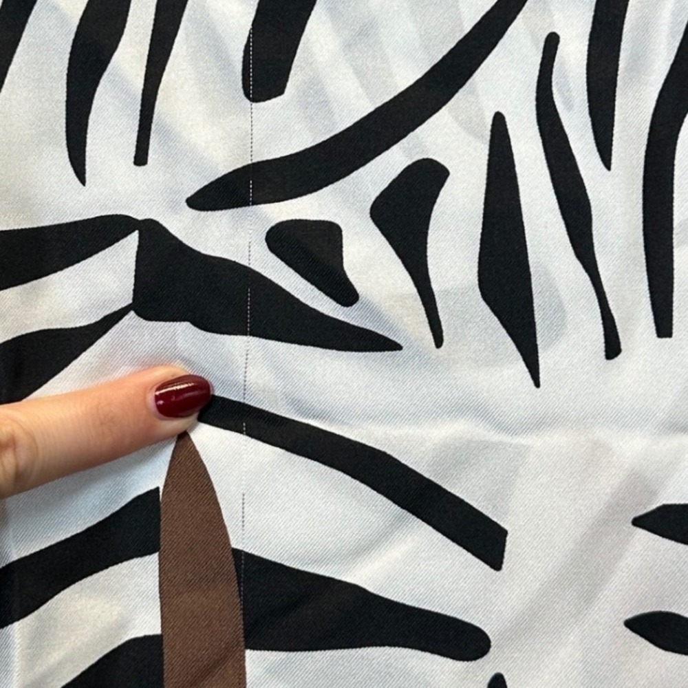 Chico's Silk Zebra Print Kaftan Top Black Brown White L/XL Poncho Blouse - Picture 4 of 9